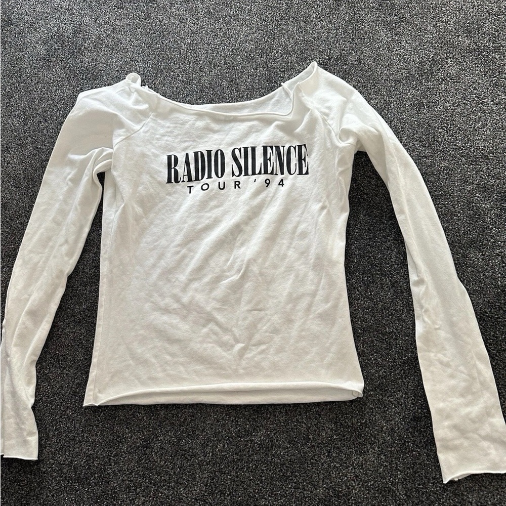 Brandy Melville White Long Sleeve "Radio Silence Tour '94" Top